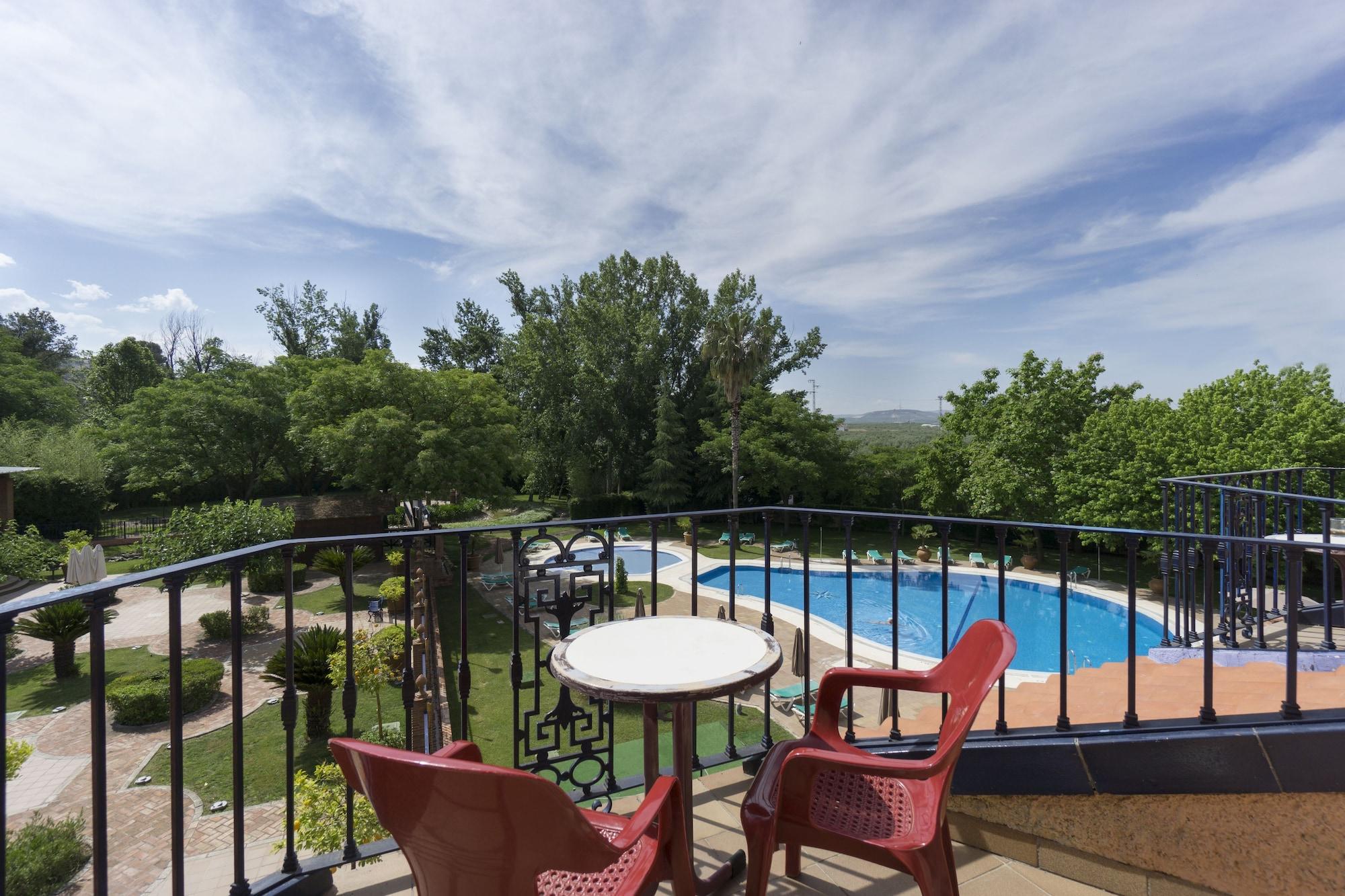 Hotel Fuente Las Piedras กาบรา ภายนอก รูปภาพ