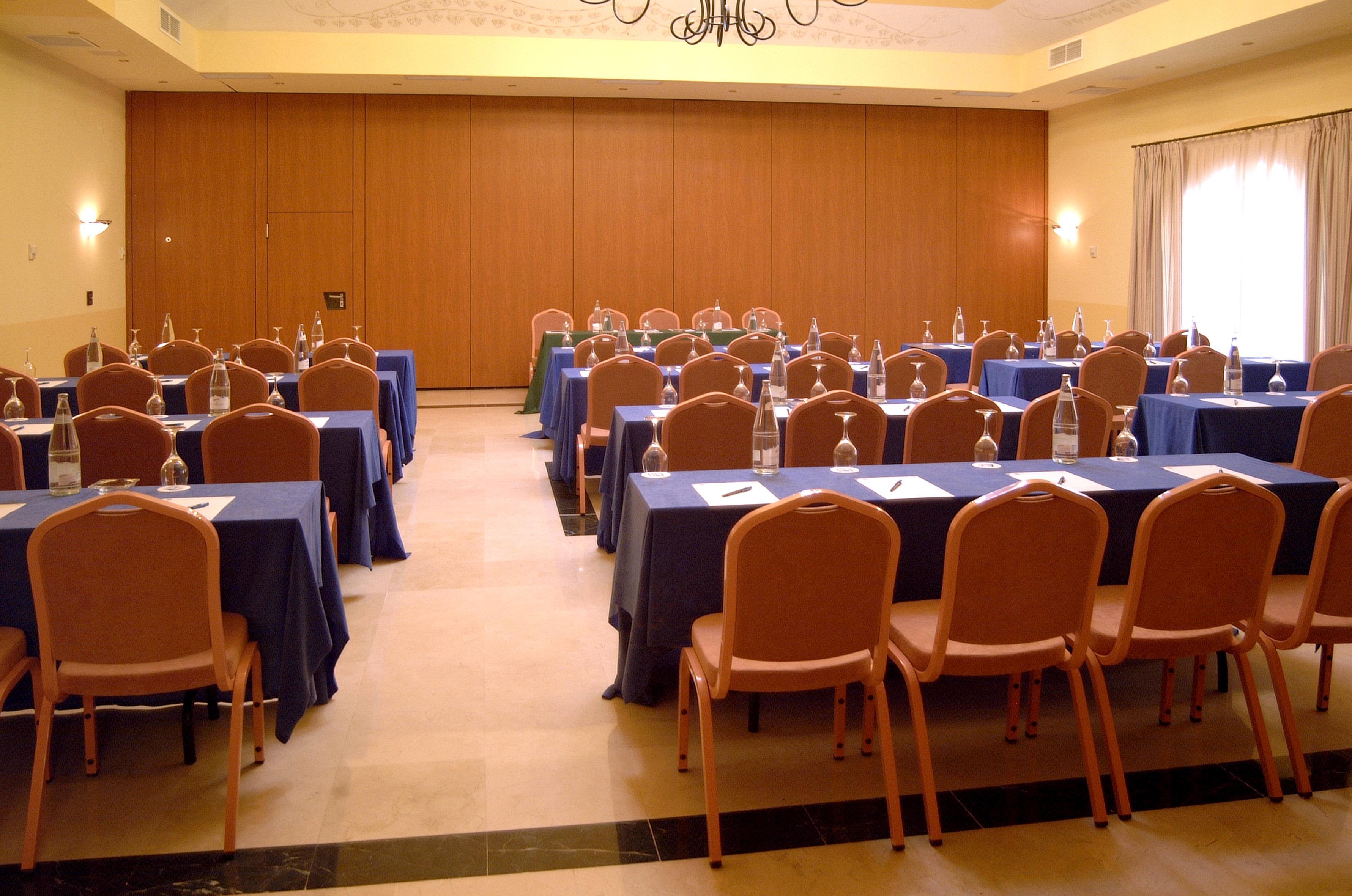 Hotel Fuente Las Piedras กาบรา ภายนอก รูปภาพ