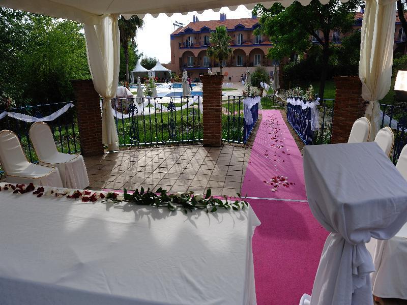 Hotel Fuente Las Piedras กาบรา ภายนอก รูปภาพ