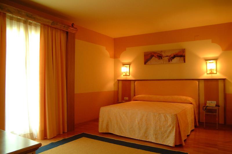 Hotel Fuente Las Piedras กาบรา ห้อง รูปภาพ