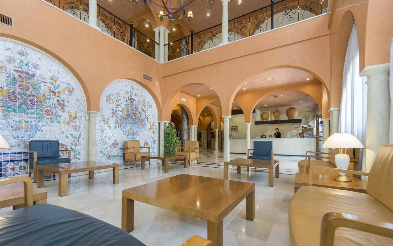 Hotel Fuente Las Piedras กาบรา ภายนอก รูปภาพ