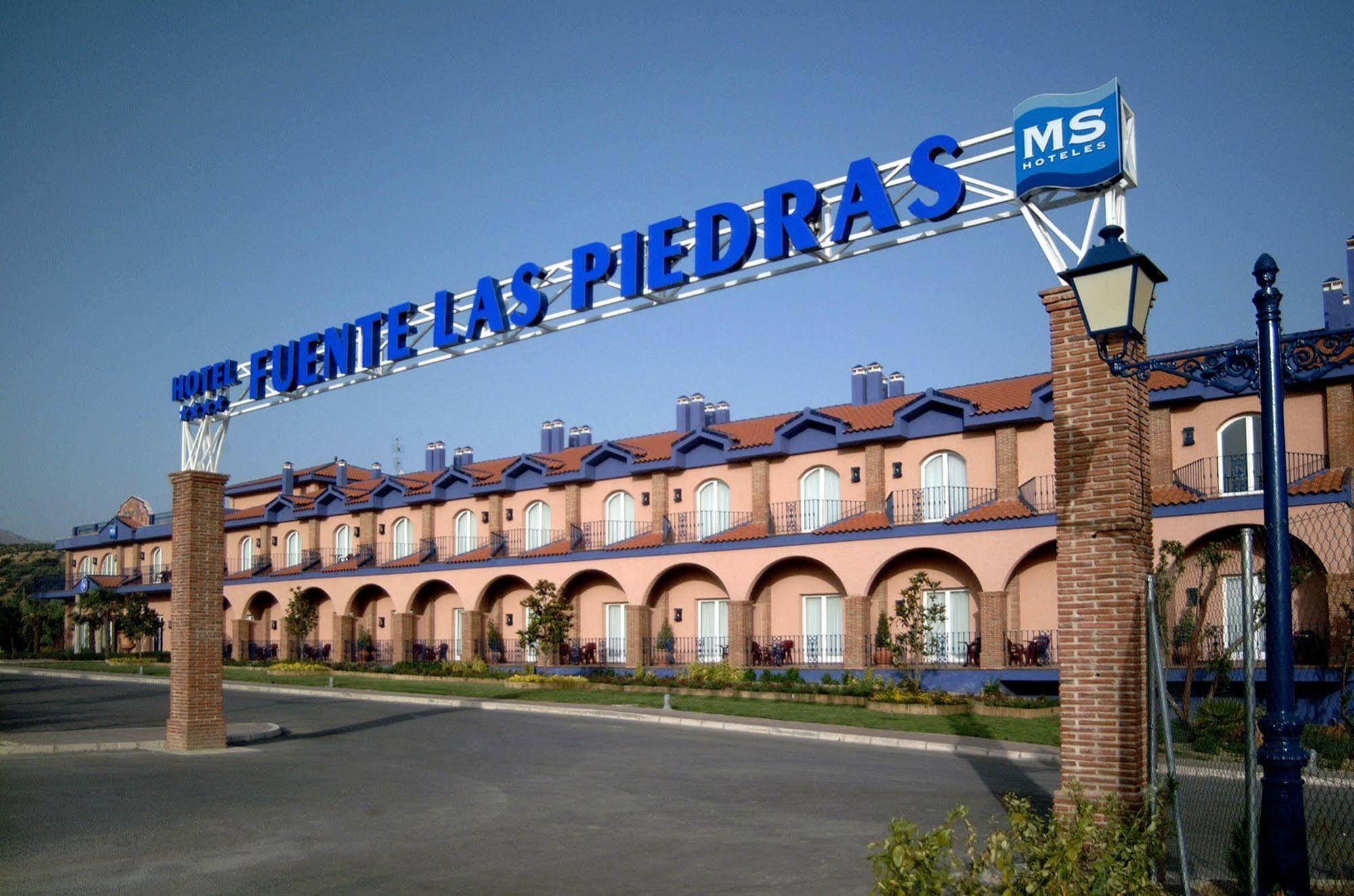 Hotel Fuente Las Piedras กาบรา ภายนอก รูปภาพ